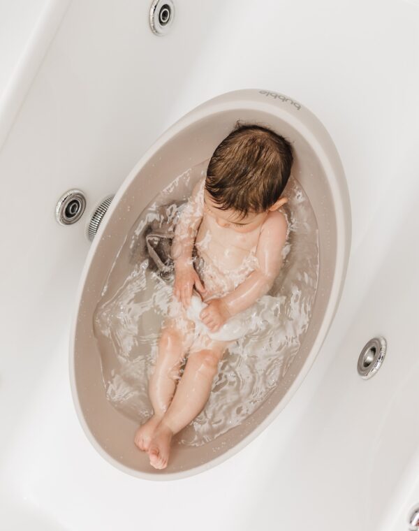 Bubble Cuddle Bath with Seat Taupe - Image 9